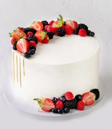 Fresh Berries Cake by Cake Social
