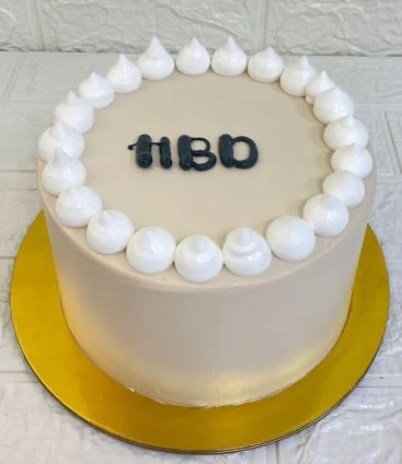 Minimalistic Cake by Celebrating Life Bakery