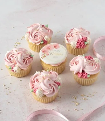 Pretty pink Mother’s Day Cupcakes By Cake Social