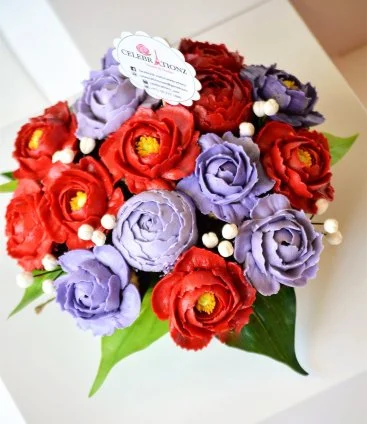 The Pretty Mini Flower Cupcakes Bouquet from Sweet Celebrationz