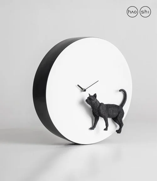 ساعة حائط شكل القمر - القطة 