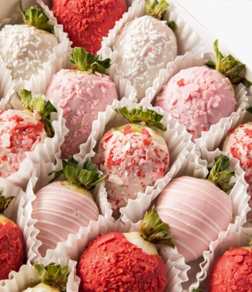20 Pieces Strawberries by NJD