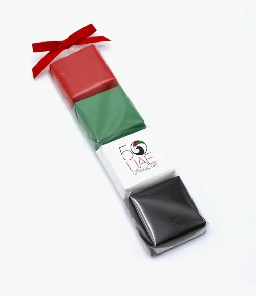 شعار الصقر لعام الإمارات الخمسين بربطة فراشية - مقبض اليوم الوطني 80 جرام - عبوة من 10 علب من لو شوكليتير