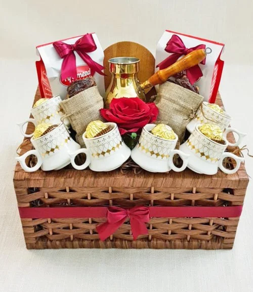 Coffee Time Basket With Roses