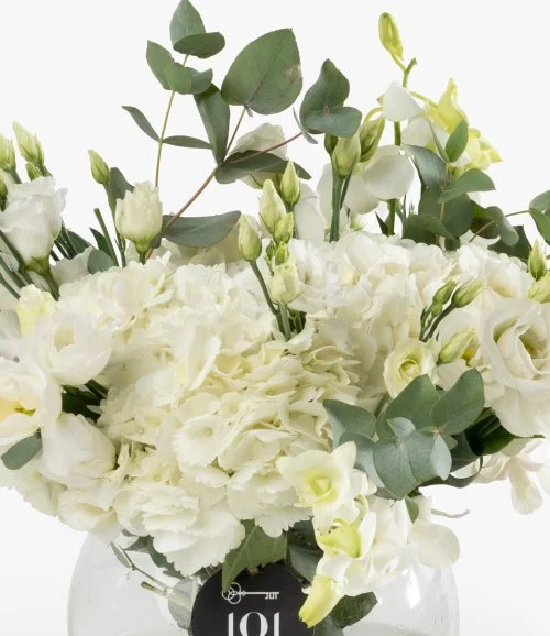 Flower Arrangement and Lotus Box Small by Almthaq Alarabi Bundle