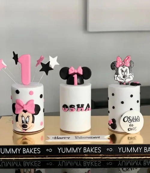 Minnie Mouse Mini Cakes Gift Set By Yummy Bakes