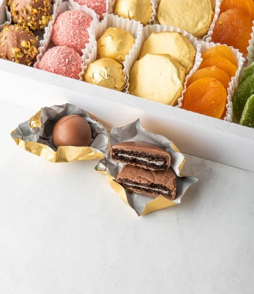 تشكيلة من 7 أنواع حلوى من إن جيه دي