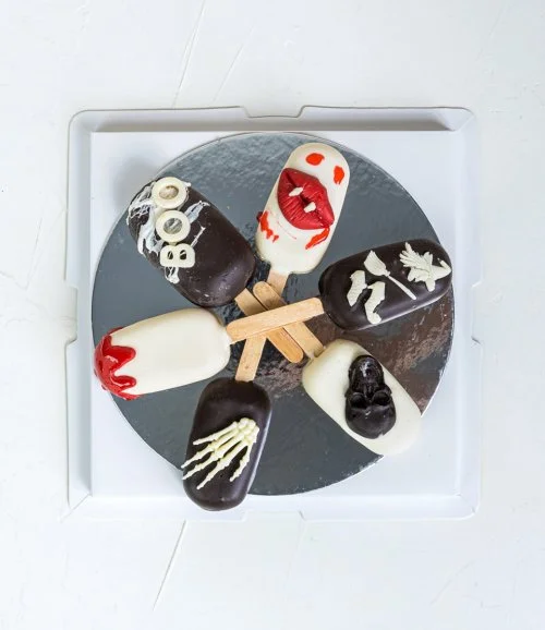Spooky Halloween Cakesicles by NJD