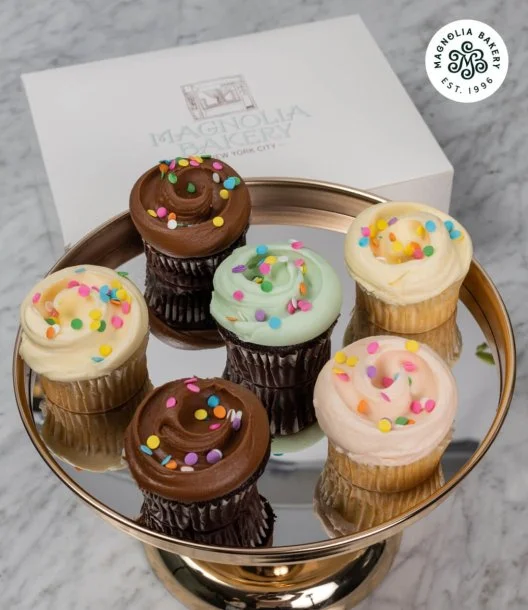 6 Chocolate and Vanilla Cupcakes by Magnolia Bakery