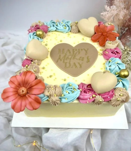 Blooming Floral Mother's Day Cake by Sugaholic