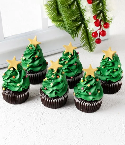 Christmas Tree Set of 12 Cupcakes by Cake Social