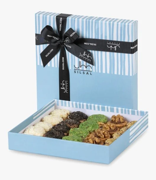 Delicate Petit Four Gift Box Small by Silsal