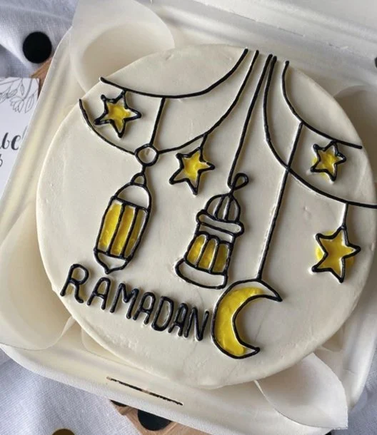 لانش بوكس كيك رمضان من مقام الورد