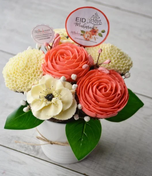 Rose Blooms Eid Cupcake Bouquet by Sweet Celebrationz