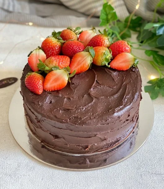 Vegan Chocolate Cake by Sugaholic