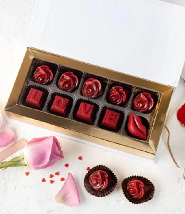 10 قطع علبة شوكولاتة يوم الحب من كيك سوشيال