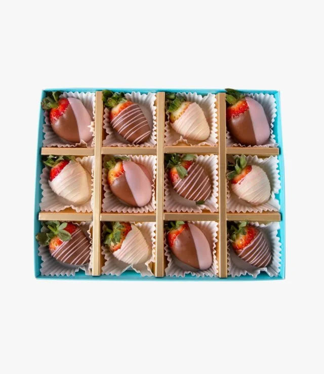 صندوق شوكولاتة على شكل فراولة عيد الحب من إن جيه دي