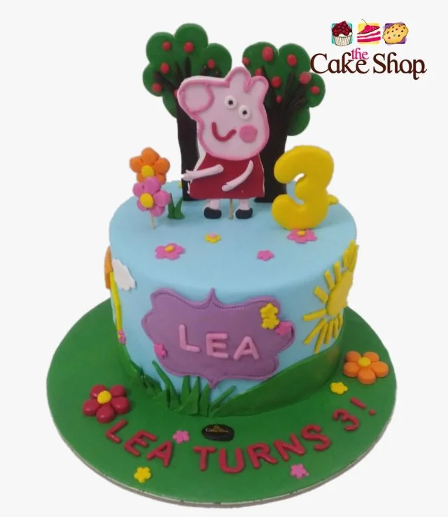 Miss Piggy 3D Birthday Cake