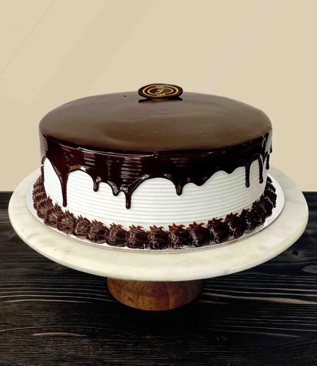 Marble Chocolate Topping Cake by Miss J Cafe