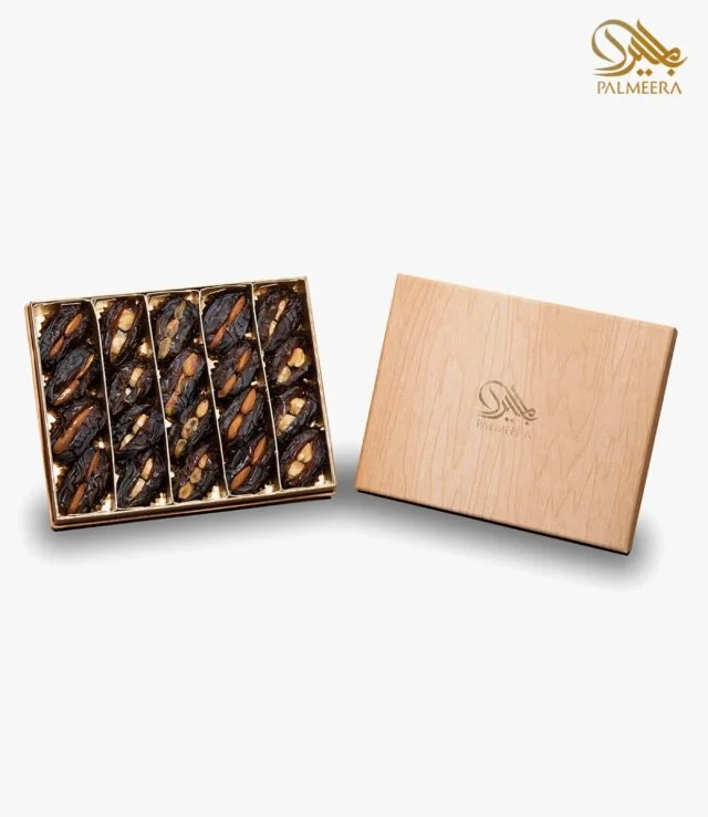 Medium Size Carton Box With Wood Grains Majdool Dates By Palmeera