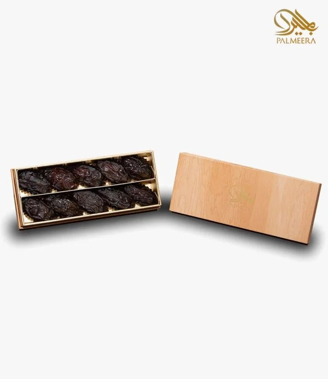 Small Size Carton Box With Wood Grains Majdool Dates By Palmeera 