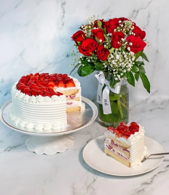 Strawberry Cake & Red Roses Bundle by Secrets