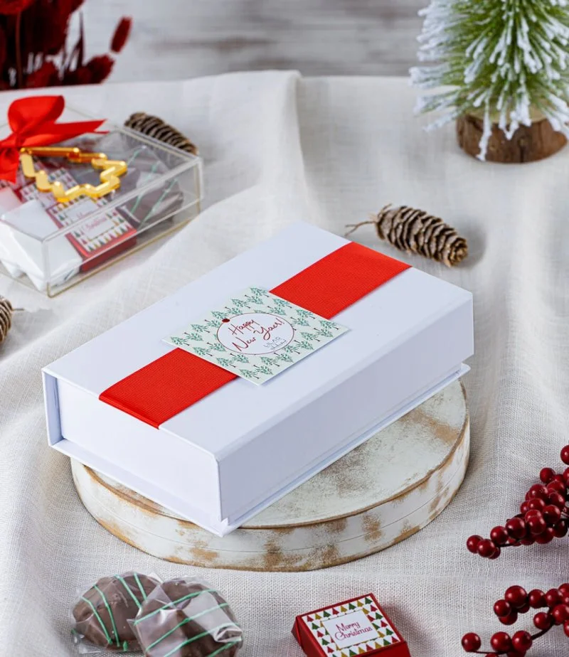 تشكيلة الكريسماس شوكولاتة ملفوفة - علبة بيضاء