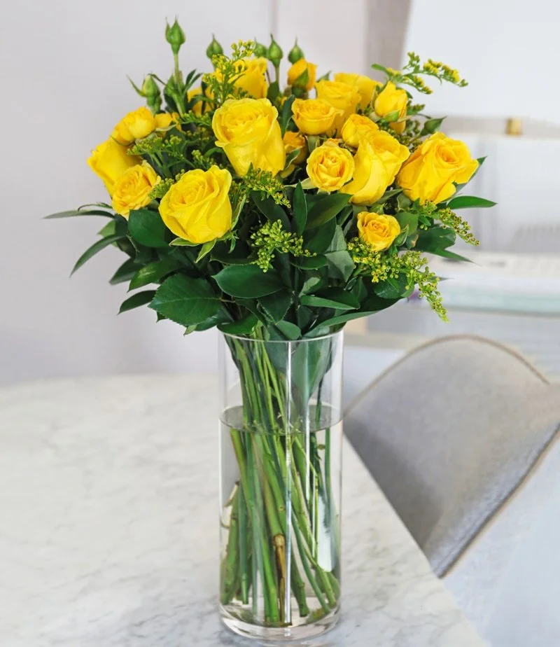 The Sunny One Roses Arrangement