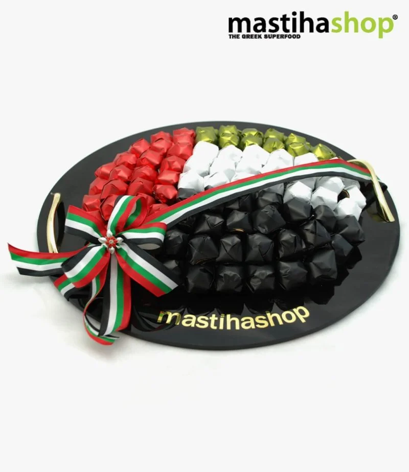 صينية شوكولاتة بتصميم علم الإمارات من ماستيكا