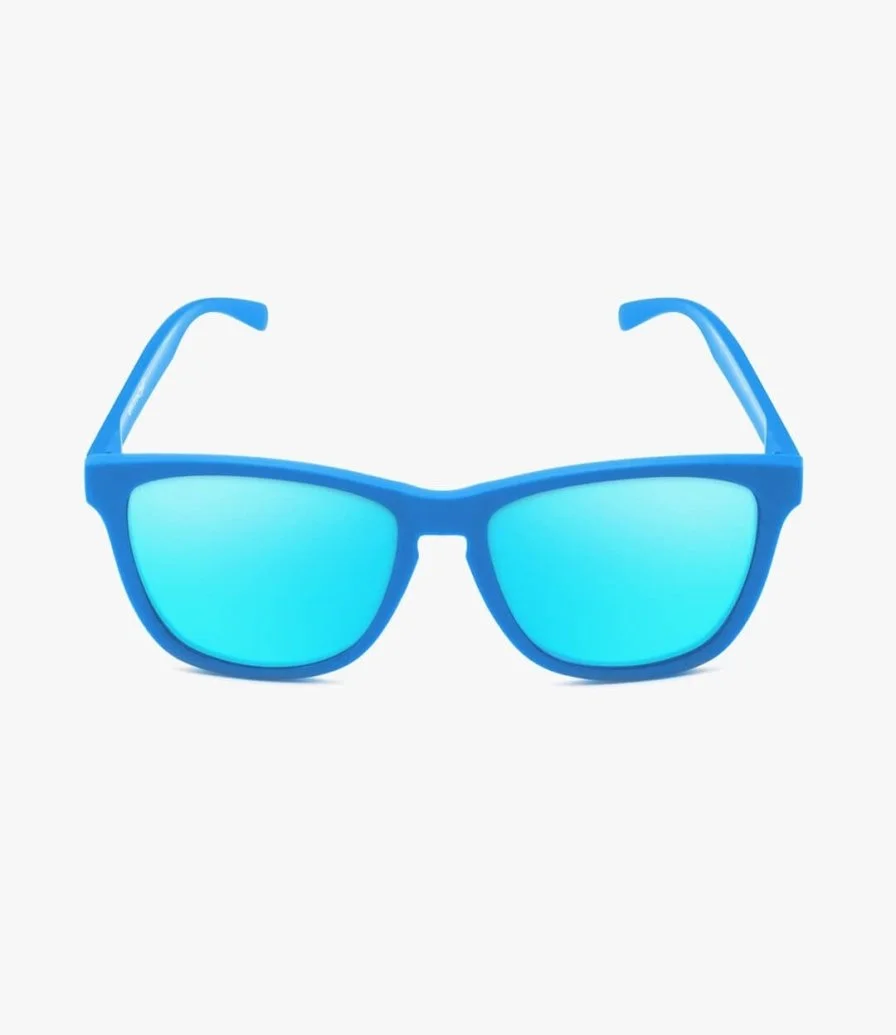 نظارات شمسية زرقاء بصورة رائد فضاء من إيموجي 