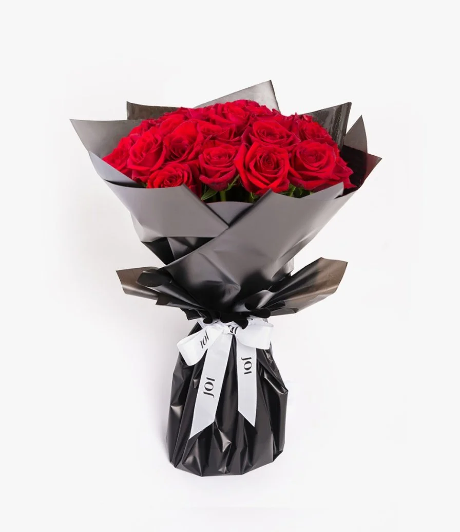 12 Red Roses Romantic Bouquet