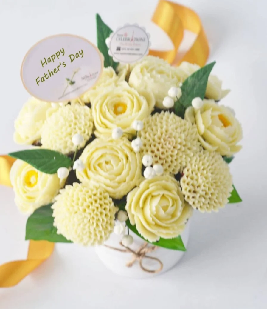 15 White  Mini Cupcakes Bouquet By Sweet Celebrationz