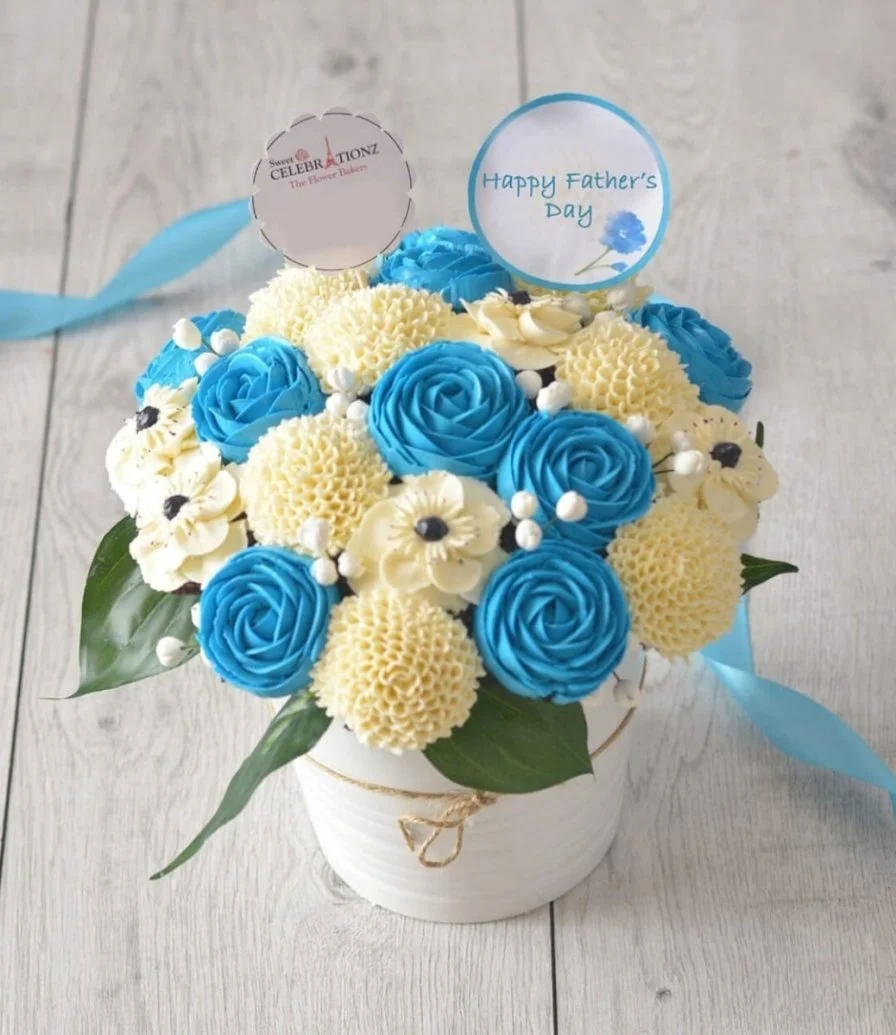 22 Mini Cupcakes Bouquet  By Sweet Celebrationz