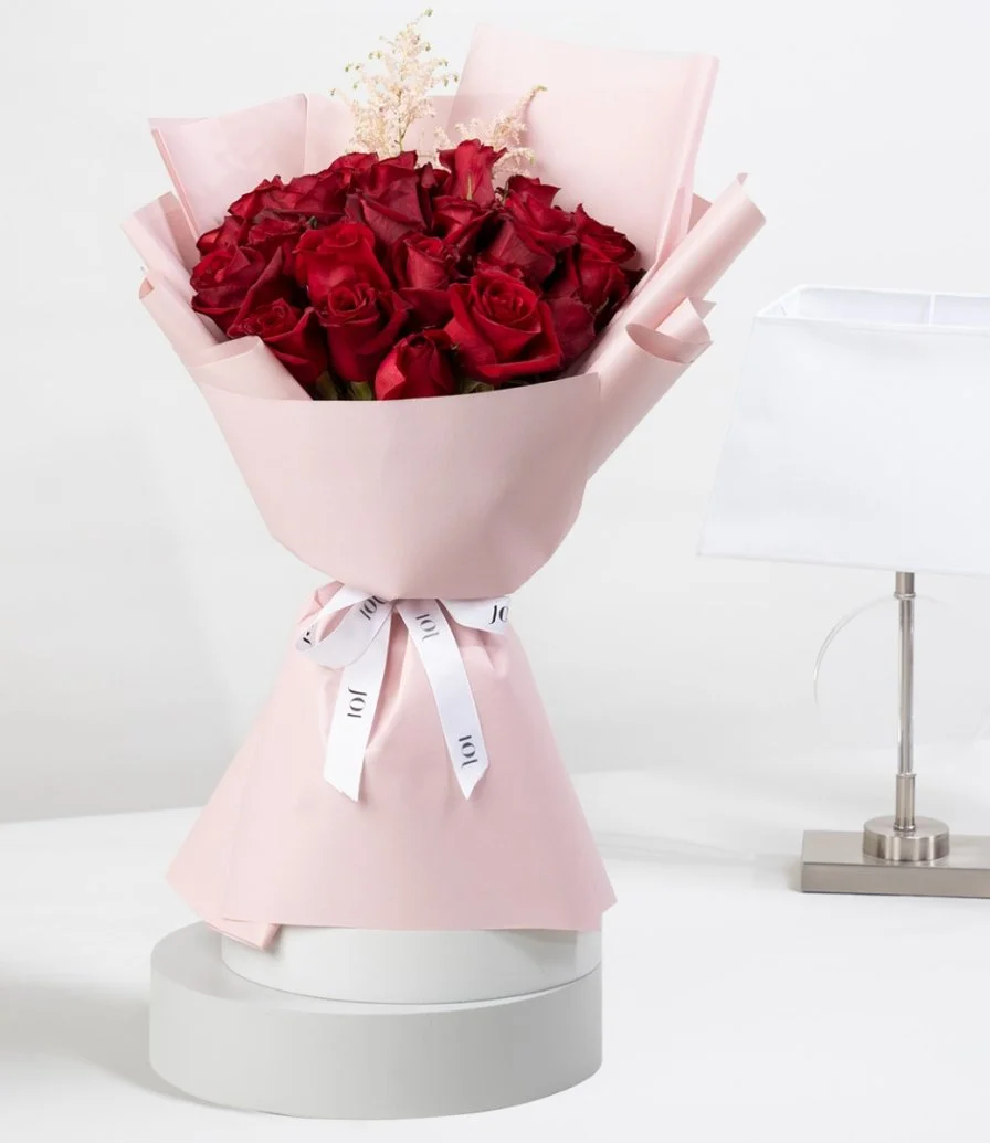 30 Red Roses Hand Bouquet