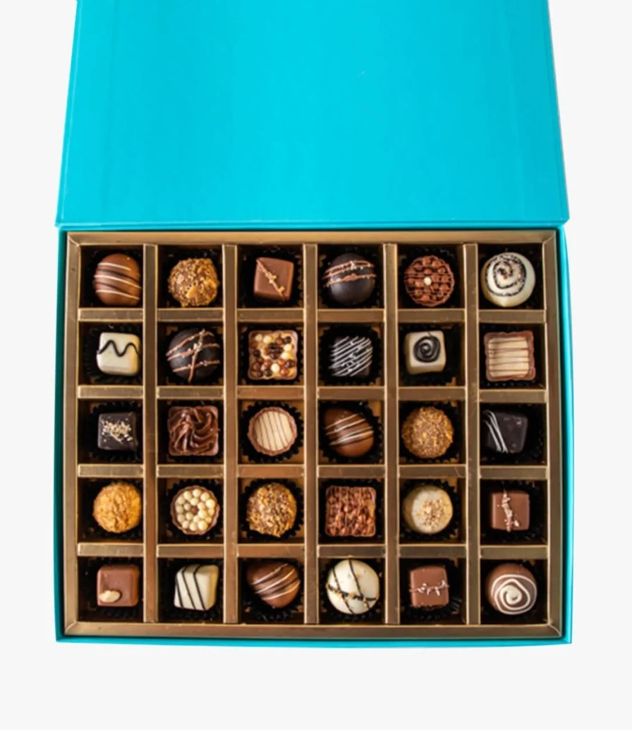 علبة هدايا تحتوي على 30 قطعة من الشوكولاتة المتنوعة من إن جاي دي 