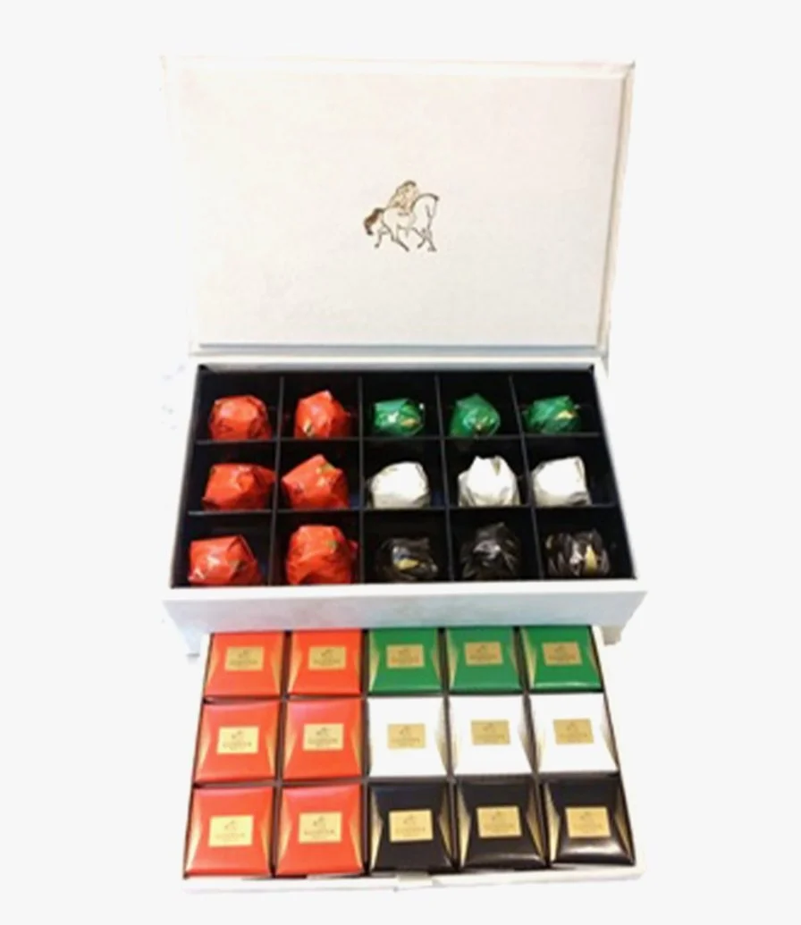 صندوق شوكولاتة رويال صغير لليوم الوطني الإماراتي من جوديفا
