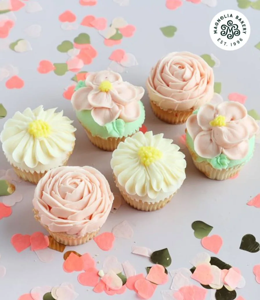 6 Mini Cup Cakes With Flower Design