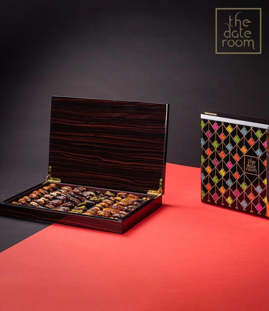 Al Ward Wooden Eid Box with stuffed dates By The Date Room