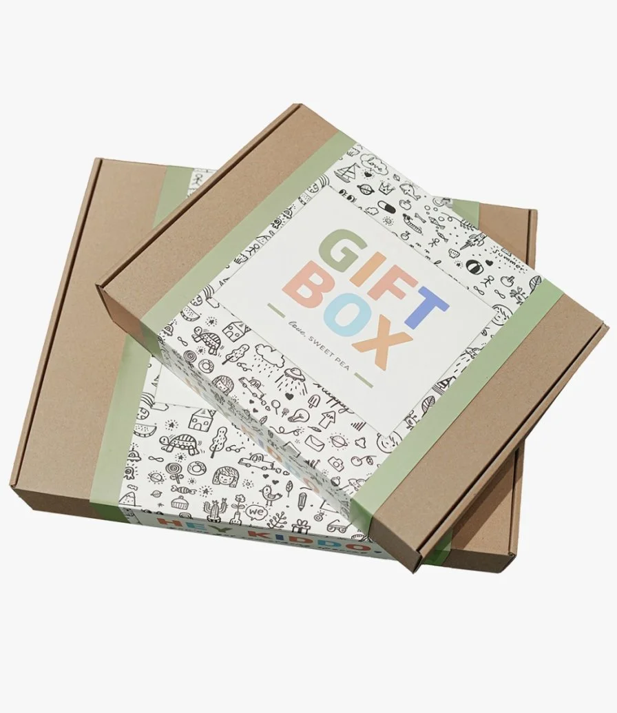 Artistic Travel Tot Gift Box (8 Years+)