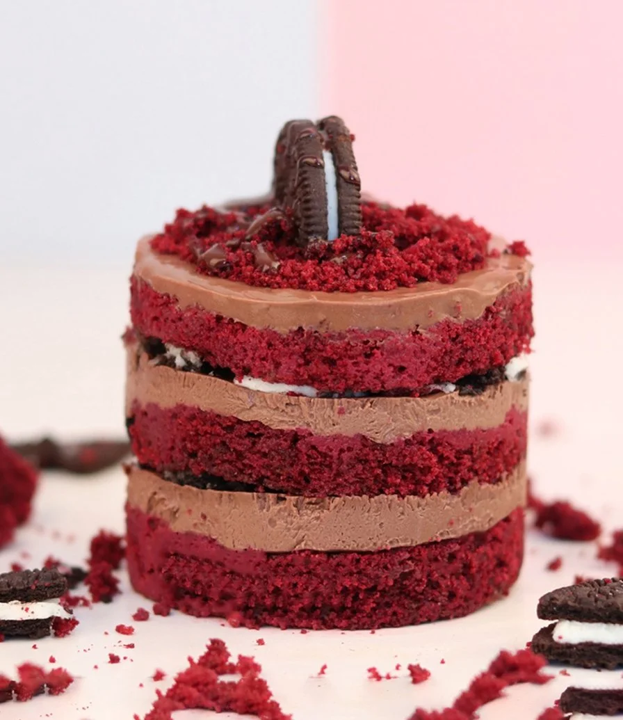 Baby Red Velvet Crunch Cake with Oreo by Sugarmoo