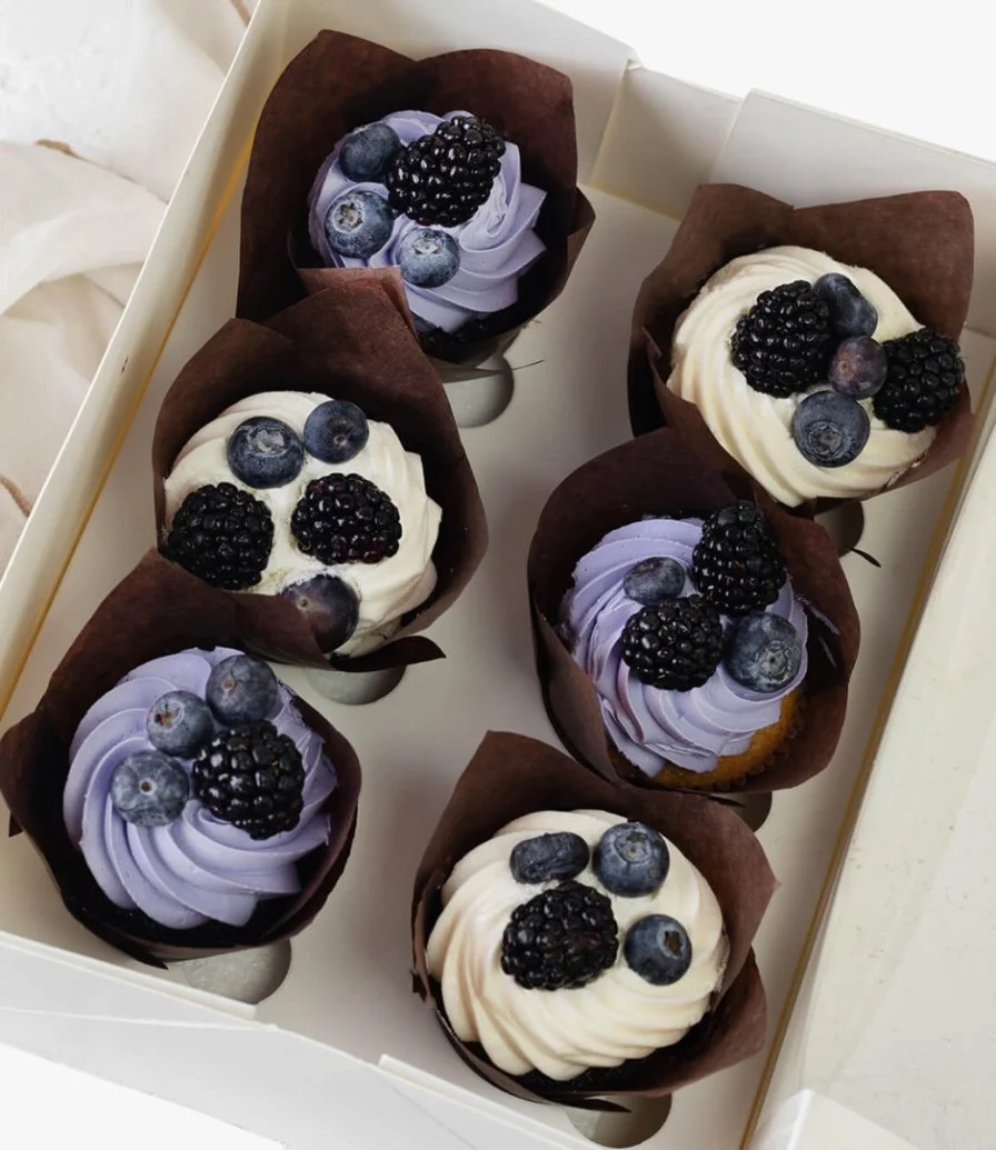 Blueberry & Blackberry Fresh Cream Cupcakes By Cake Social