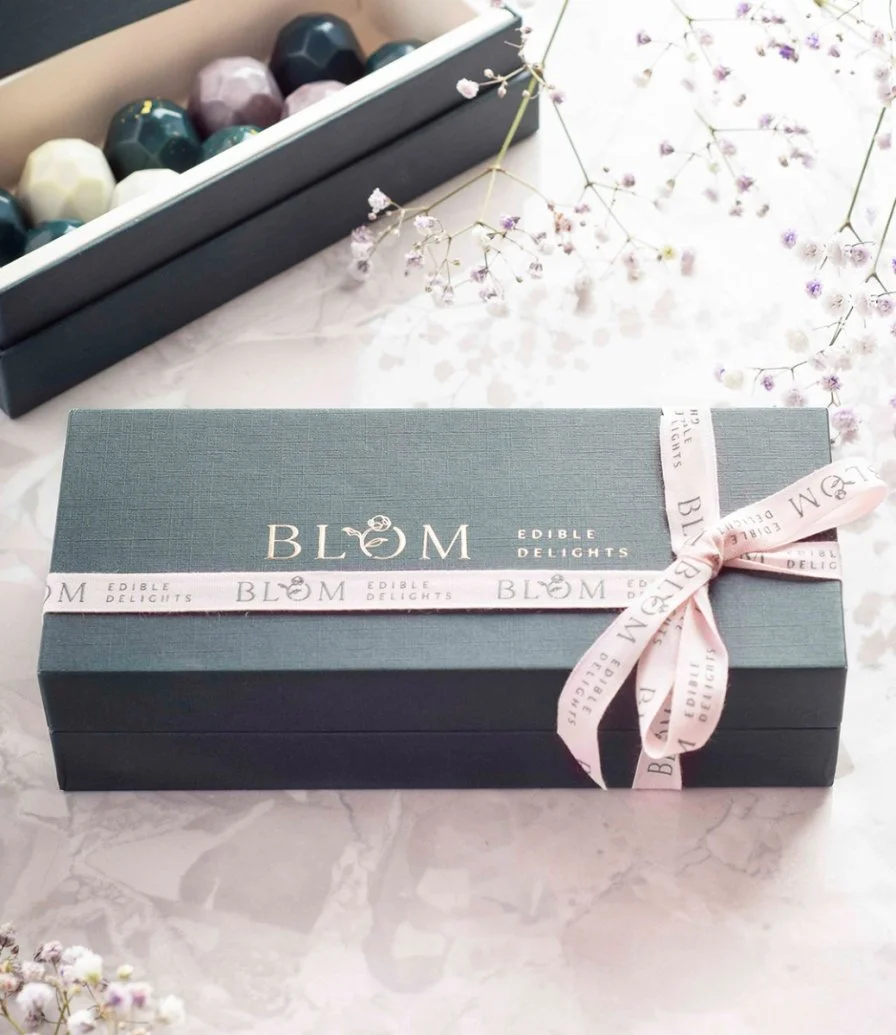 Chocolate box by Blóm 10 pcs 