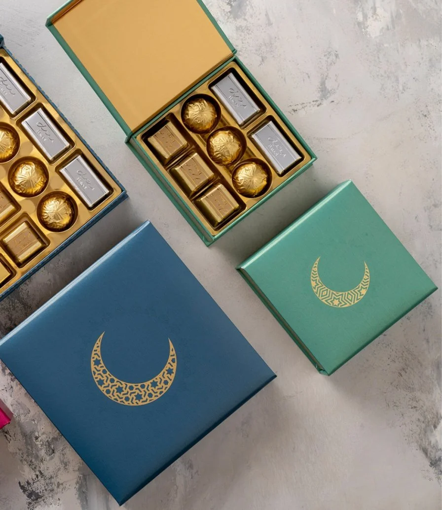 Crescent Chocolate Box by Bateel