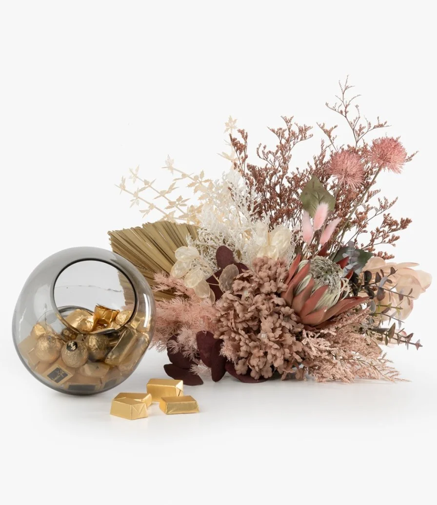 Dried Flower Vase With Chocolate From Anoosh, 500 Grams