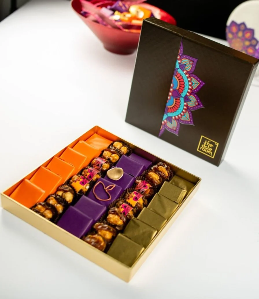 Ebony Diwali box with Stuffed Dates and Chocolates By The Date Room 