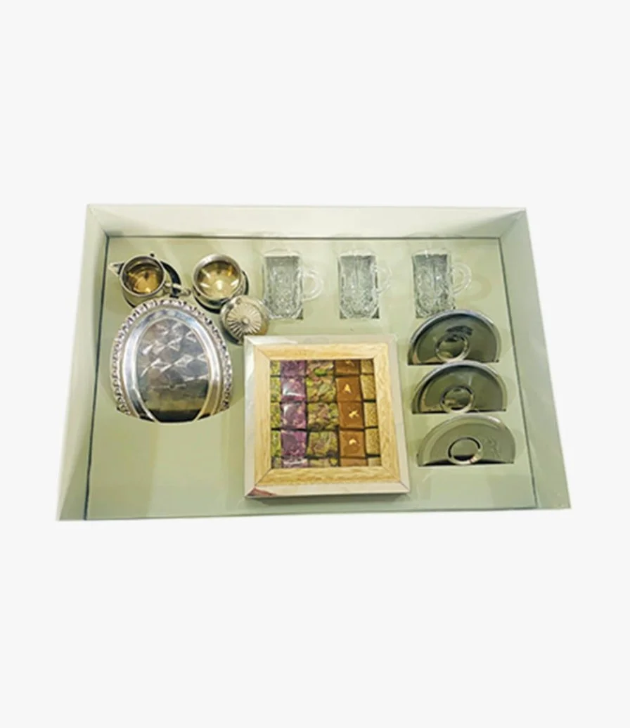 Eid Perfection - Sweets and Tea Gift Set