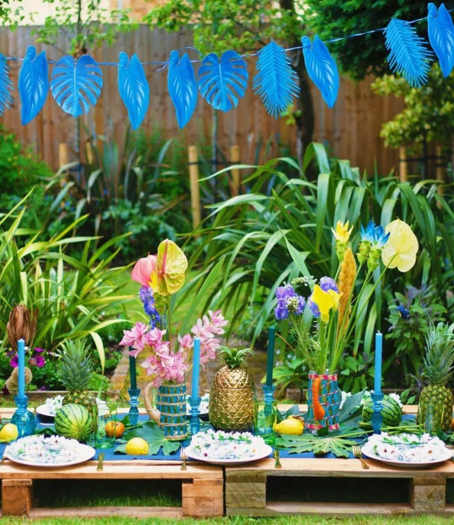 Fiesta Blue Palm Leaf Garland 1.5meters by Talking Tables