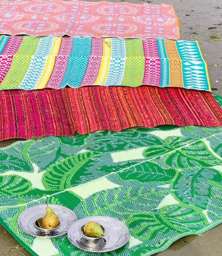 Fiesta Palm Woven Rug by Talking Tables