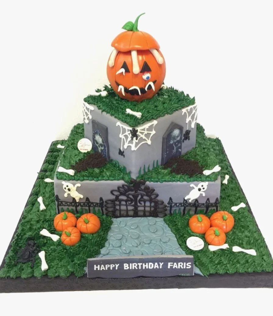 Halloween Castle Cake by Cecil