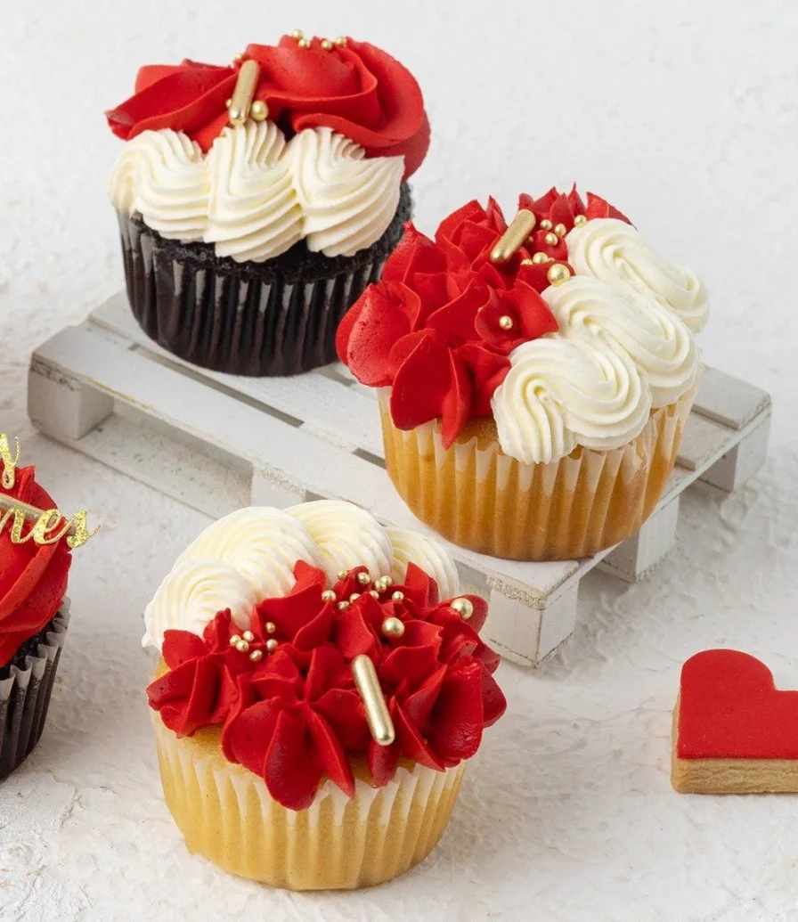 Happy Valentine's Cupcakes 6pcs by Cake Social